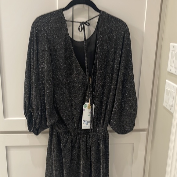 NWT Show Me Your Mumu dress. Black with gold metallic thread. - Picture 3 of 7